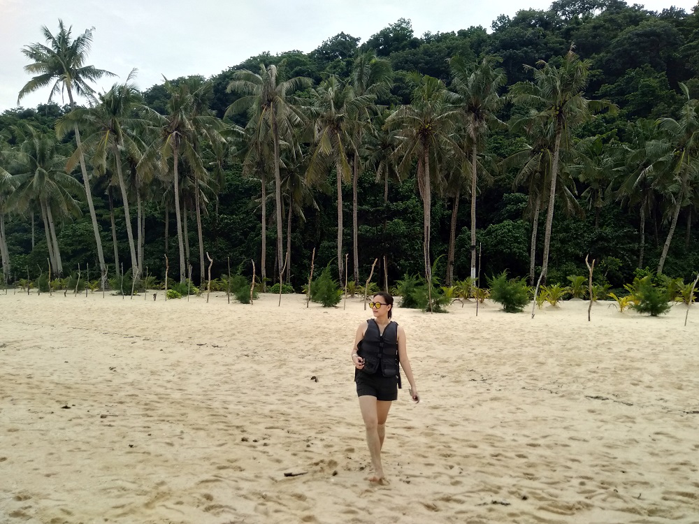 boracay philippines puka beach