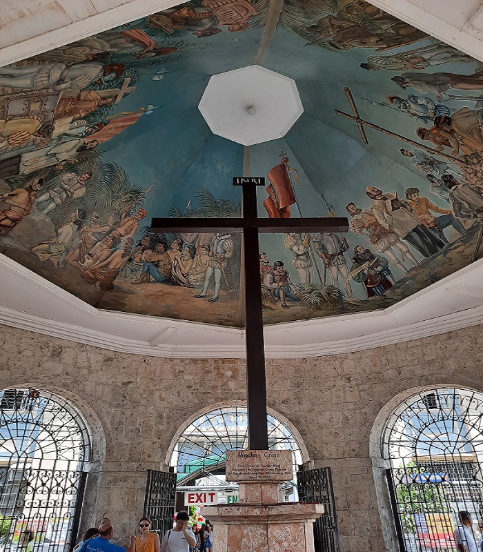 historical place in cebu - magellans cross