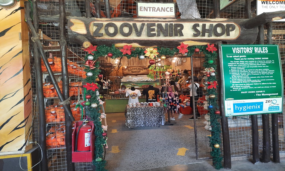 zoobic safari souvenir shop